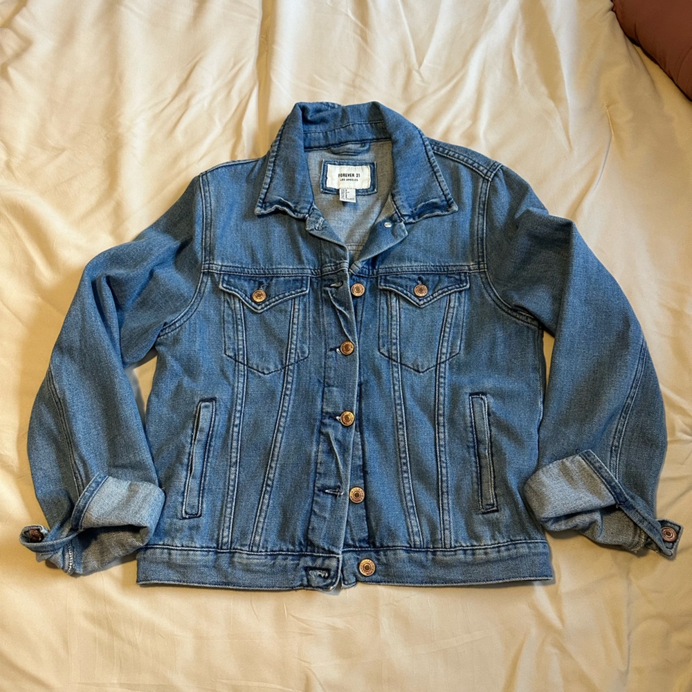 Light Wash Cropped Jean Jacket